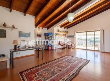 60c912bb-9bd2-45bc-95d4-4ddfa2794689.webp · Casa em Condomínio – Nascente, Ampla e Confortável