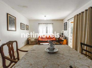562b994f-7bc1-4121-be63-7b7ca34ef0ea.webp · Lote com 03 casas no Lago Norte