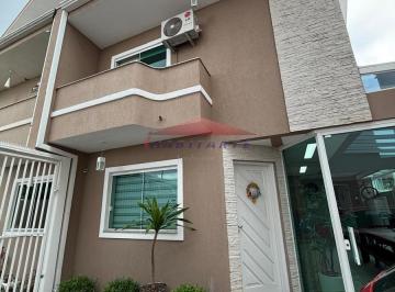 Foto 01 · Excelente Sobrado à Venda em Curitiba-PR, Uberaba: 5 Quartos, sendo1 Suíte, 1 Sala ampla, 2 Banheiro