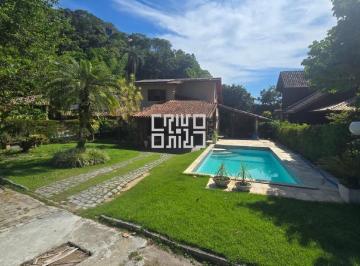 Casa · 200m² · 4 Quartos · 4 Vagas · Casa em Condomínio Exclusiva em Pendotiba, Niterói – 4 Quartos, Piscina e Segurança 24h