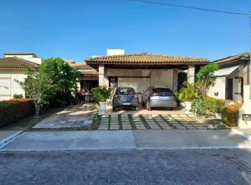 Casa · 175m² · 3 Quartos · 4 Vagas · Direta e Focada em Benefícios (Ideal para Portais Imobiliários) Casa em Condomínio Fechado – Localiz