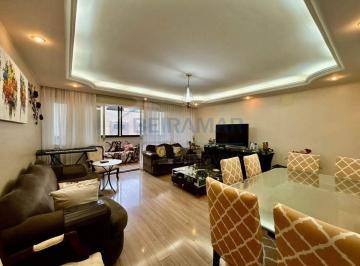 Apartamento · 140m² · 4 Quartos · 2 Vagas · Apartamento Amplo e Vazado com 4 Quartos, Suíte e 2 Vagas na SHCGN 704 - Asa Norte