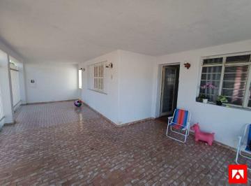 Casa · 73m² · 2 Quartos · 2 Vagas · Casa à venda com 2 quartos e 2 vagas no Jardim América em Santa Bárbara d'Oeste