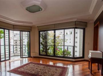 Apartamento · 300m² · 3 Quartos · 3 Vagas · Cobertura exclusiva a poucos passos do Parque Ibirapuera