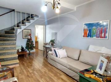 Casa · 90m² · 2 Quartos · 1 Vaga · Sobrado 2 quartos 1 vaga  quintal - Vila Gustavo