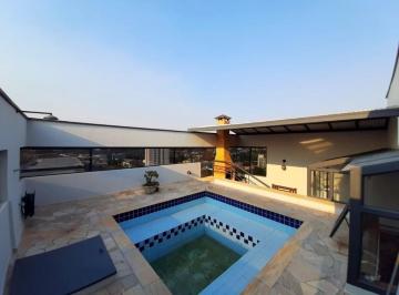 Apartamento · 204m² · 3 Quartos · 2 Vagas · Apartamento à venda e para alugar no Edifício Dona Esther Galesi Ducatti em Piracicaba
