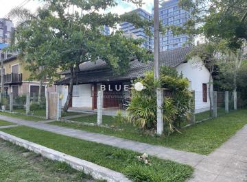 Casa · 200m² · 3 Quartos · 1 Vaga · Casa com 03 dormitórios na Praia Grande em Torres RS