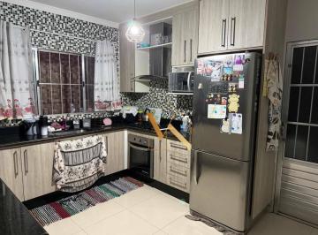 6b5da9ddc515259b61731a5856f90ff4735aebd4 · Sobrado amplo com 3 dormitórios e área gourmet à venda, 126,50 m² por R$ 700.000 - Parque Flamengo -