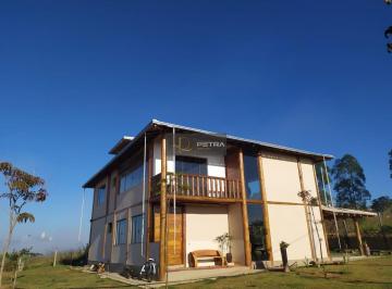 Casa · 4000m² · 3 Quartos · Casa à venda - no Centro