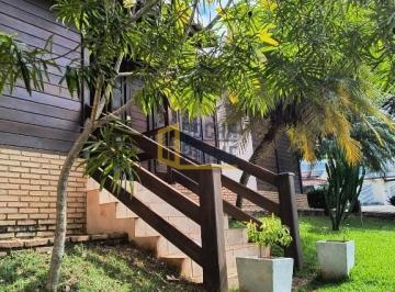 Casa · 247m² · 3 Quartos · Casa de Alto Padrao no Bairro Mais Luxuoso da Cidade