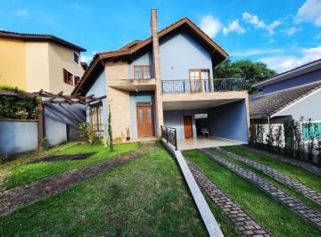 Casa · 244m² · 3 Quartos · 8 Vagas · Casa com 3 quartos à venda, 244 m² por R$ 1.790.000 - Centro - Arujá/SP