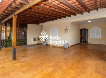 Casa · 128m² · 3 Quartos · QE 13 - Casa com 3 quartos - 1 suíte - 3 vagas - aceita financiamento e FGTS - Guará II