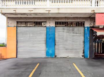 Comercial · 200m² · 5 Quartos · 12 Vagas · Loja na Rua José Joaquim Gonçalves, N. 667 - Loja 2 • 200 m²
