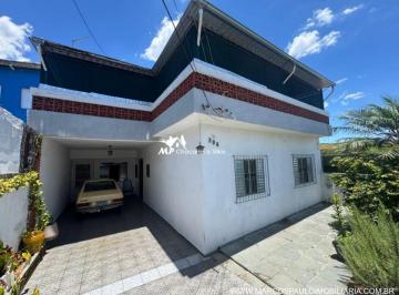 Casa de 3 quartos, Biritiba-Mirim · CASA DE LAJE NO CENTRO DE BIRITIBA MIRIM