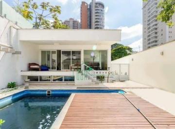 4bff5d4c9e4d328c8f547f524d2ab2441d527cdb · Sobrado Alto Padrão com Piscina à Venda, 384m², 03 Suítes, 05 Vagas no B. Jardim - Santo André/SP.