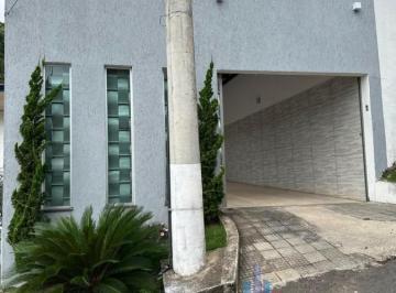 202509151009426671.jpg · Casa para Venda em Ibirité, Serra Dourada, 3 dormitórios, 1 suíte, 3 banheiros, 2 vagas