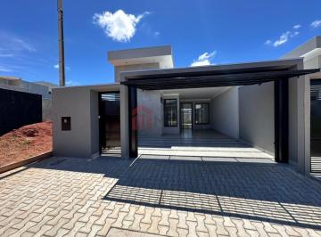 Foto 01 · Casa à venda em Umuarama-PR, Jardim Português: 1 quarto, 1 suíte, 1 sala, 2 banheiros, 85,18 m² de á