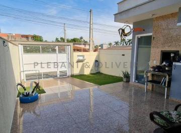Casa · 83m² · 3 Quartos · Casa com 3 dormitórios à venda no Centro, em Balneário Piçarras/SC