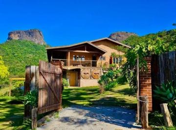 Rural de 5 quartos, São Bento do Sapucaí · Chácara à venda em São Bento do Sapucaí - Pedra do Baú
