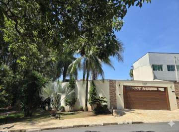 Casa de 3 quartos, Sorocaba · Casa Térrea dos Sonhos no Ibiti do Paço: Madeira e Alvenaria, 3 Dormitórios e Lazer Completo