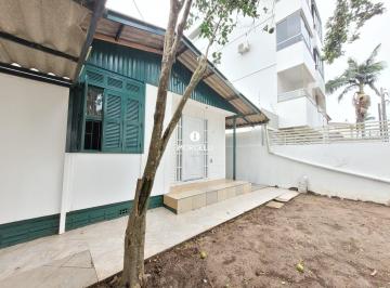 Casa · 85m² · 2 Quartos · 2 Vagas · Casa com 2D e mais Edícula em Camobi