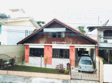 Casa · 260m² · 5 Quartos · 2 Vagas · Casa em Loteamento São José, Nova Friburgo/RJ de 260m² 5 quartos à venda por R$ 940.000,00
