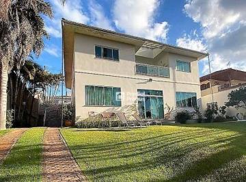Casa · 480m² · 5 Quartos · 4 Vagas · Casa em Catarcione, Nova Friburgo/RJ de 480m² 5 quartos à venda por R$ 2.800.000,00