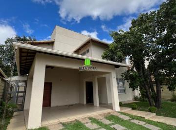 Casa · 200m² · 4 Quartos · 2 Vagas · Casa em condomínio fechado