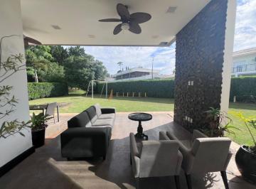 Casa · 360m² · 3 Quartos · 4 Vagas · Casa à venda em Araçoiaba da Serra, Condomínio Lago Azul, com 3 suítes, com 360 m²