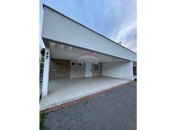Casa · 260m² · 4 Quartos · "Casa no Condomínio Sun Ville, Arujá - 4 Suítes"