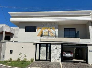 Casa · 165m² · 3 Quartos · 2 Vagas · Sobrado Alto Padrão com 3 suítes - 165,7 m² - 505 sul (ARSO 52) - Próximo ao Hospital Urológico de P