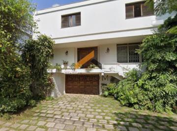 Casa · 460m² · 5 Quartos · 6 Vagas · Casa de Alto Padrão à Venda e Locação no Jardim Guedala