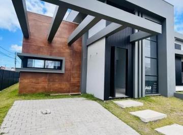 Casa · 112m² · 3 Quartos · Imóvel a 200 metros do mar!
