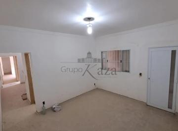 Casa · 135m² · 3 Quartos · 2 Vagas · Oportunidade - Casa - Jardim Nova Michigan - 3 Dormitórios - 105m².