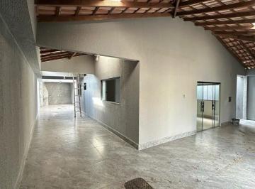 Casa · 220m² · 4 Quartos · 5 Vagas · CASA TÉRREA + REFORMADA + LOCALIZAÇÃO PRIVILEGIADA! ETAPA D, VALPARAÍSO DE GOIÁS