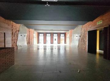 Espaço · CASA COMERCIAL na Rua Doutor Bozano.