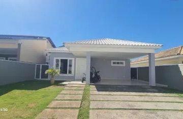 Casa · 220m² · 3 Quartos · 2 Vagas · Casa em Cond de Alto Padrão em Itaipuaçu – 3 Quartos, Piscina por R$ 1.050.000