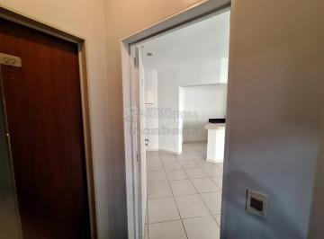 Apartamento · 80m² · 2 Quartos · 1 Vaga · Apartamento no Centro com 02 dormitórios e 01 vaga de garagem.