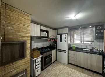 Casa · 63m² · 2 Quartos · 1 Vaga · Sobrado Mobiliado em Farroupilha - 2 Dormitórios, Churrasqueira e Vaga de Garagem