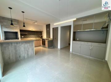 Casa · 210m² · 3 Quartos · 2 Vagas · Casa à Venda no Centro de Jundiaí – 3 Dormitórios, Suíte e Potencial Comercial