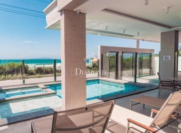 Apartamento · 200m² · 3 Quartos · 2 Vagas · Cobertura frente mar