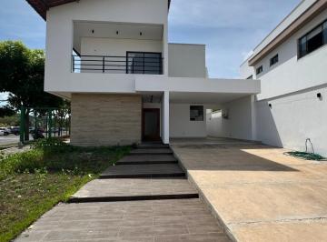 Casa · 216m² · 4 Quartos · 4 Vagas · Casa Duplex no Terras Alphaville