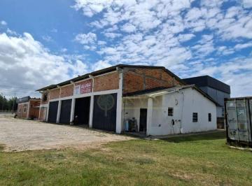 f14f685f019f66690c4e7620e92e81e08c2ebe45 · Galpão Comercial com 10 vagas de garagem em Florianópolis/SC.