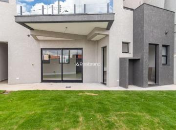 Casa · 180m² · 4 Quartos · 4 Vagas · Sobrado Triplex em Condominio Fechado no Uberaba a venda.