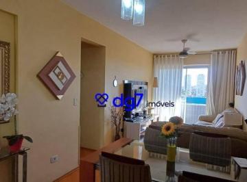 c51d06e9d103873d49c223efbace9ef885145c35 · Apartamento de 2 dormitórios, varanda e rico em armários!