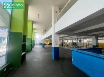 edede6b967b61e103cbc4819911b64e9b2dc0833 · Lojão de 465 m² com espaço aberto, pé direito alto na Asa Norte