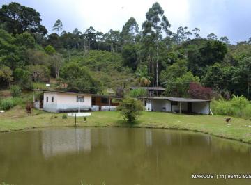 Rural de 2 quartos, Biritiba-Mirim · SÍTIO COM ABUNDÂNCIA DE ÁGUA