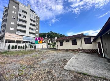 Foto 02 · Terreno de esquina, excelente localização, uma quadra da Rua XV de Novembro, bairro Gloria, Joinvill