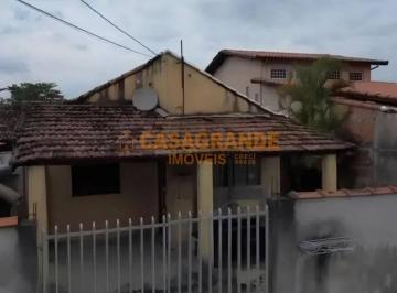 Casa · 70m² · 2 Quartos · 4 Vagas · Casa à venda com 2 quartos 300 m²  Jardim Valparaiba