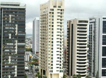 72820f3bae5f16bfe1e55e4045316765981115ce · Flat na beira mar de Piedade com uma bela vista do mar.